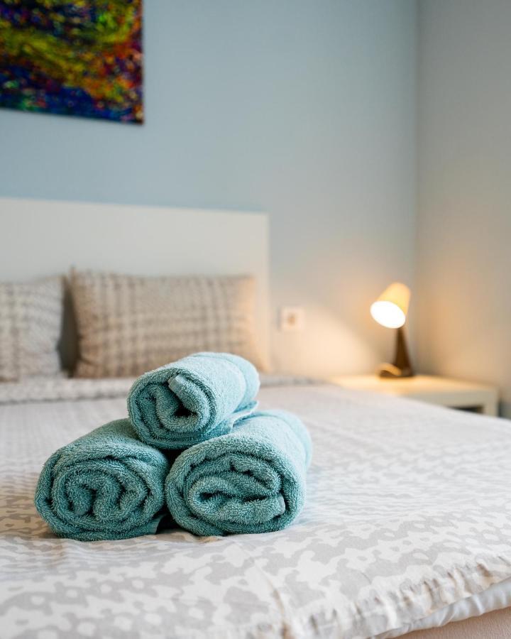 Cozy Little Apartment In Studentski Grad Sofia Esterno foto