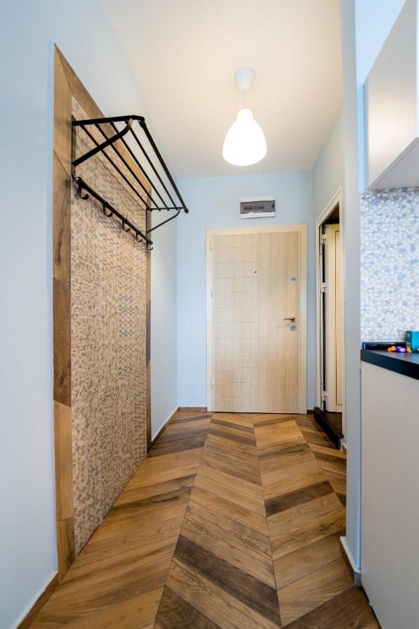 Cozy Little Apartment In Studentski Grad Sofia Esterno foto